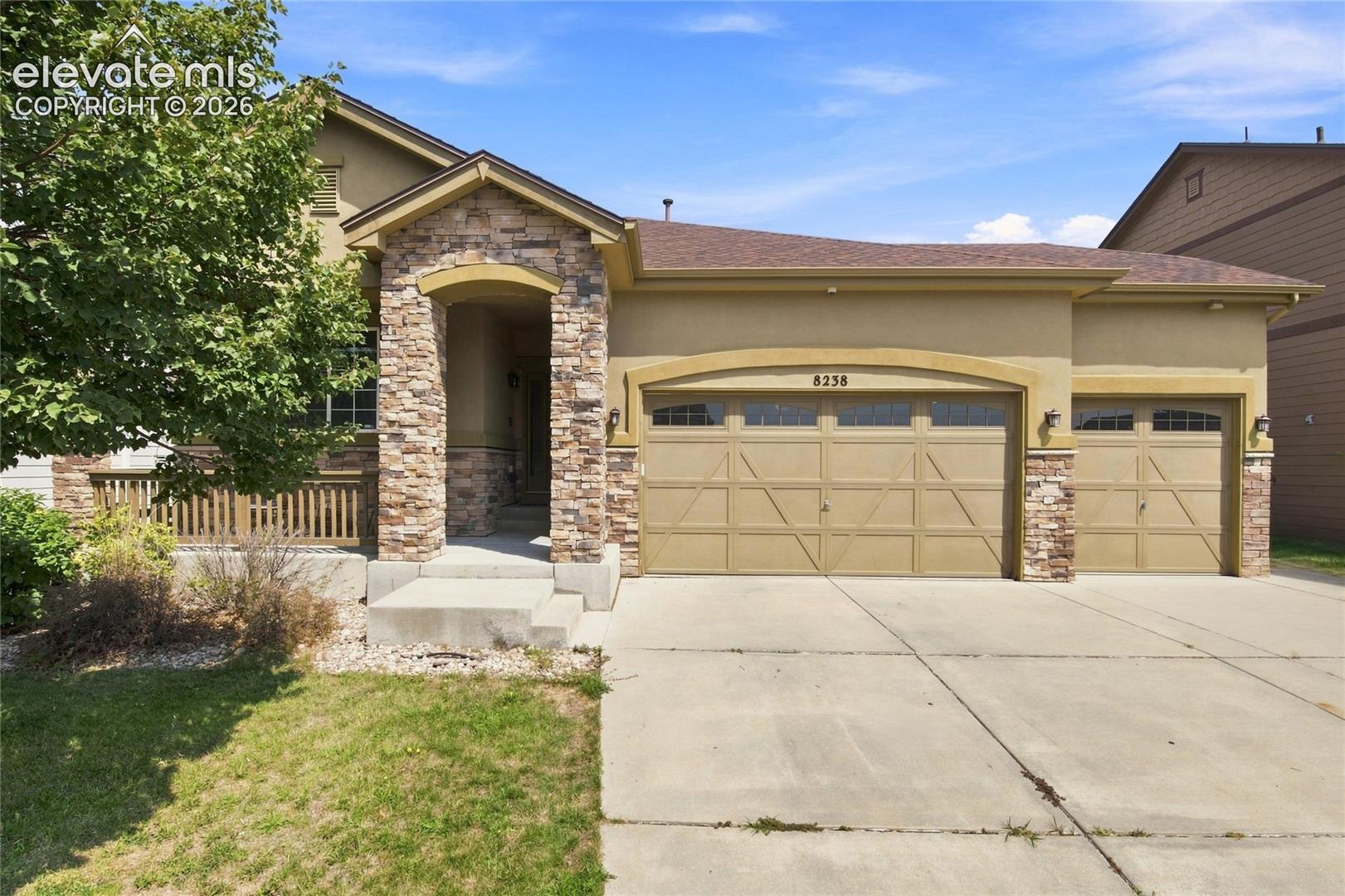 8238 Hollygrape Lane — photo
