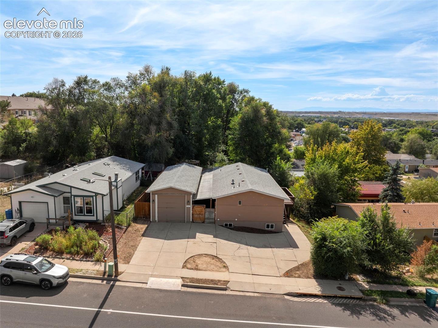 311 Comanche Village Drive — photo
