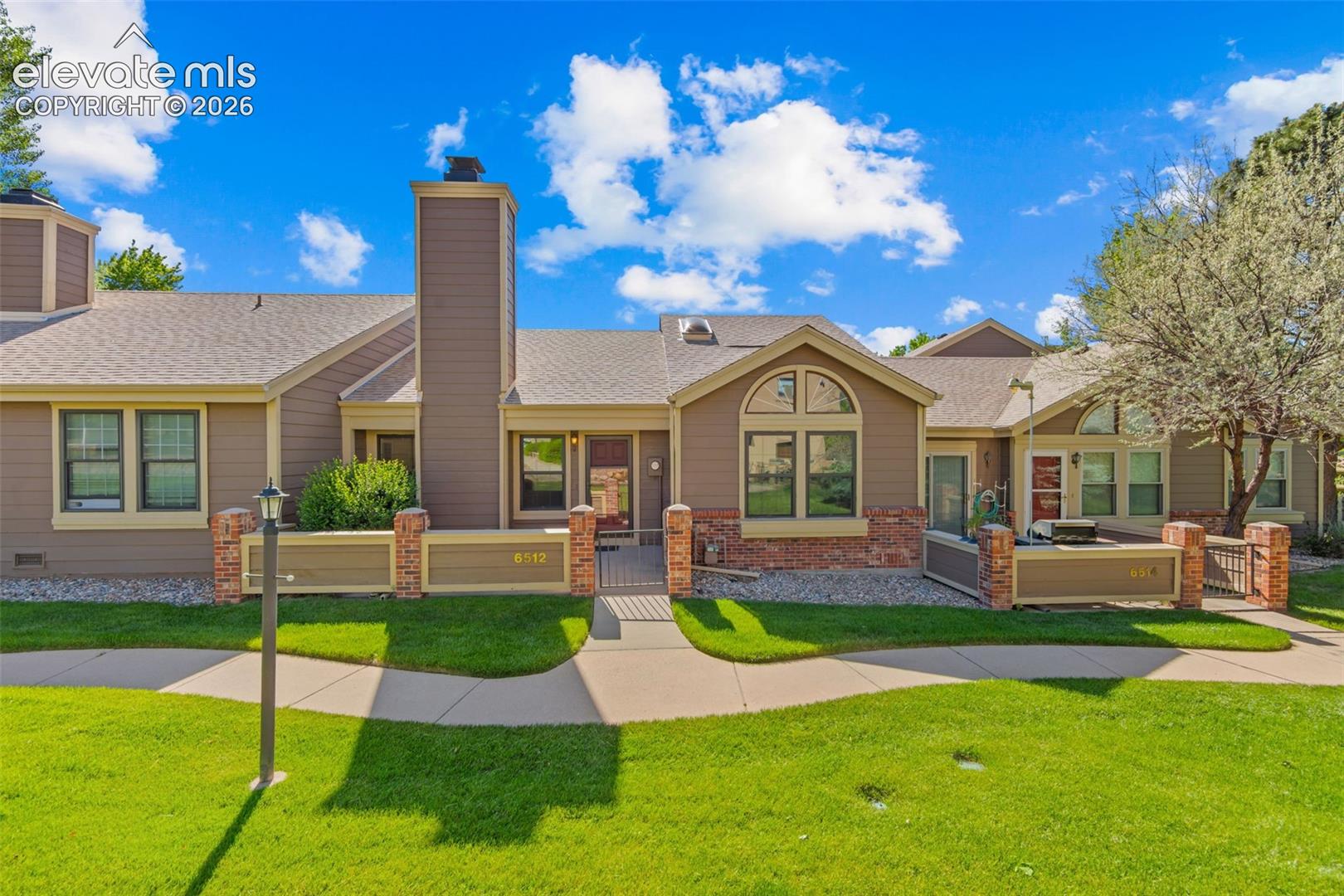6512 Foxdale Circle — photo