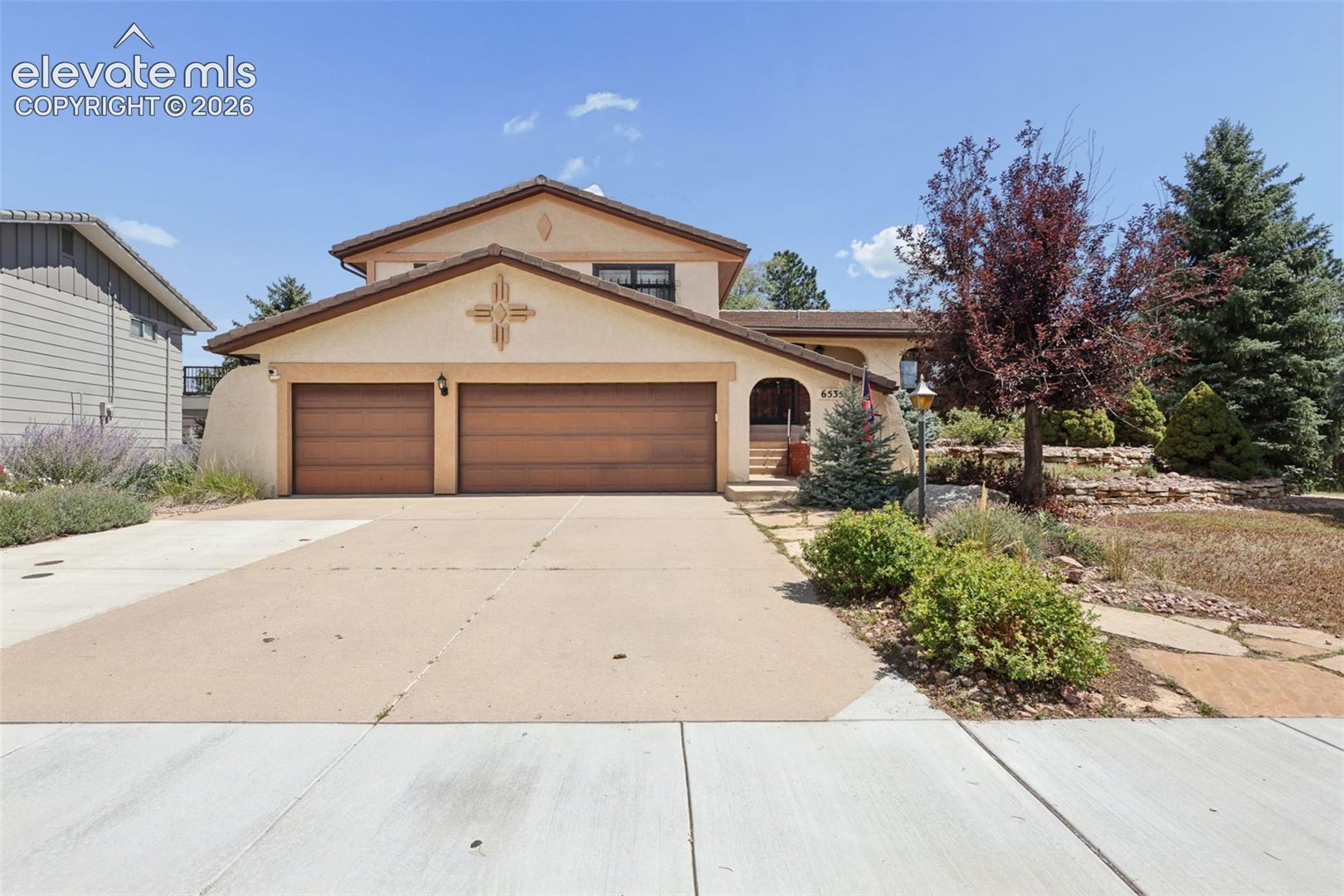 6535 Bull Hill Court — photo