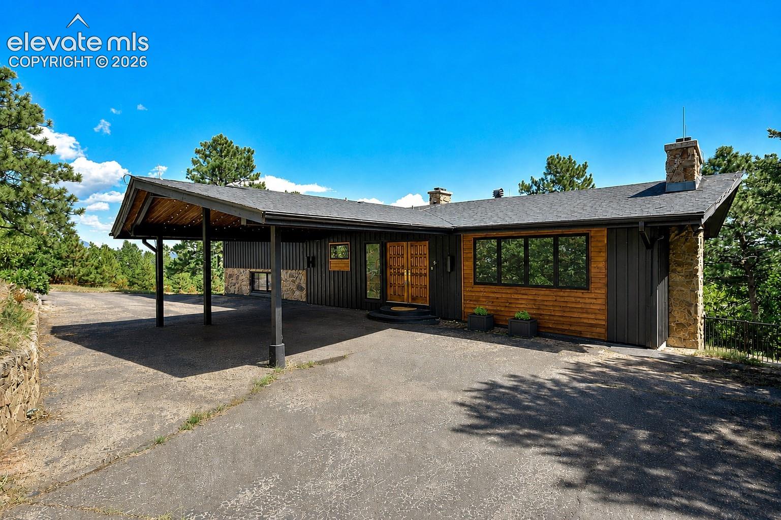 5 Chase Lane — photo