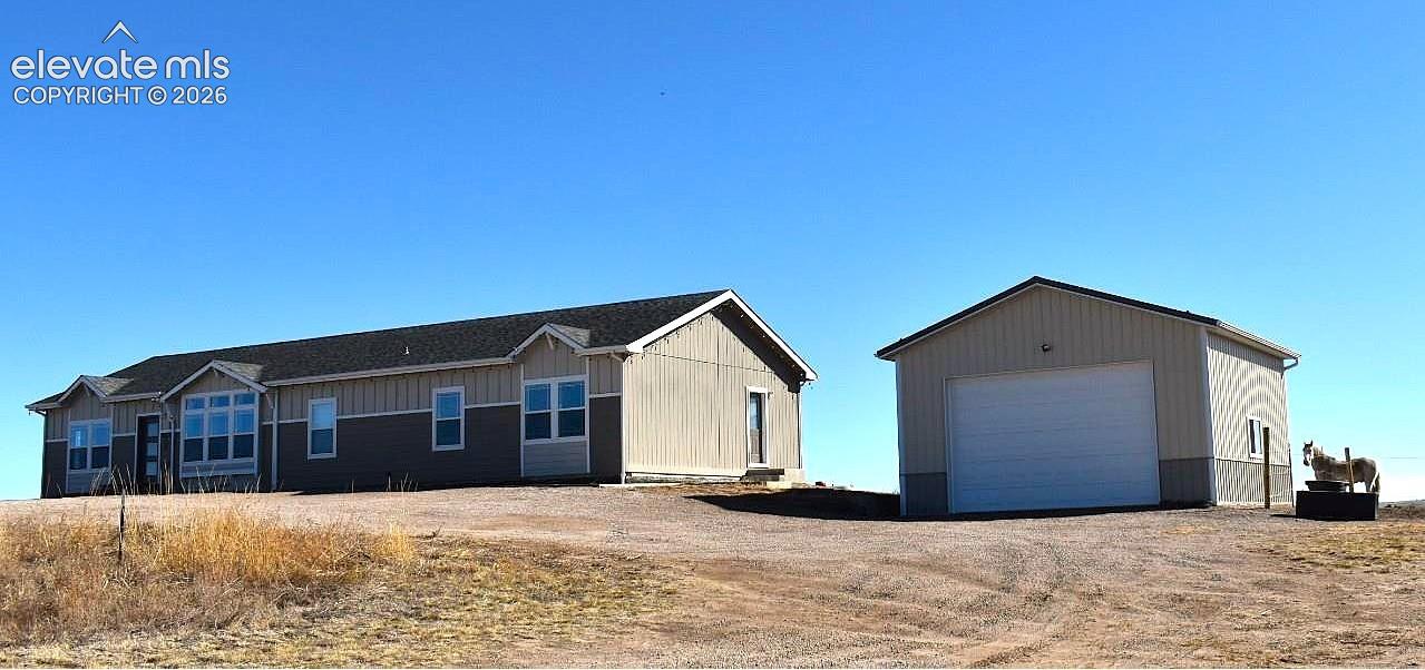 23275 Farmhouse Court — photo