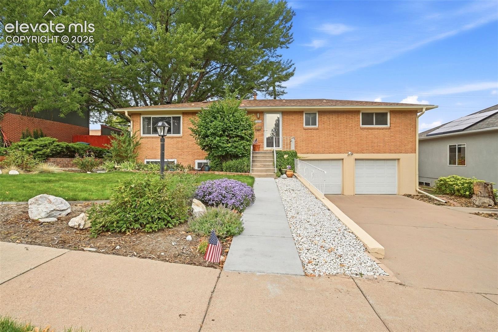 1442 Bellaire Drive — photo