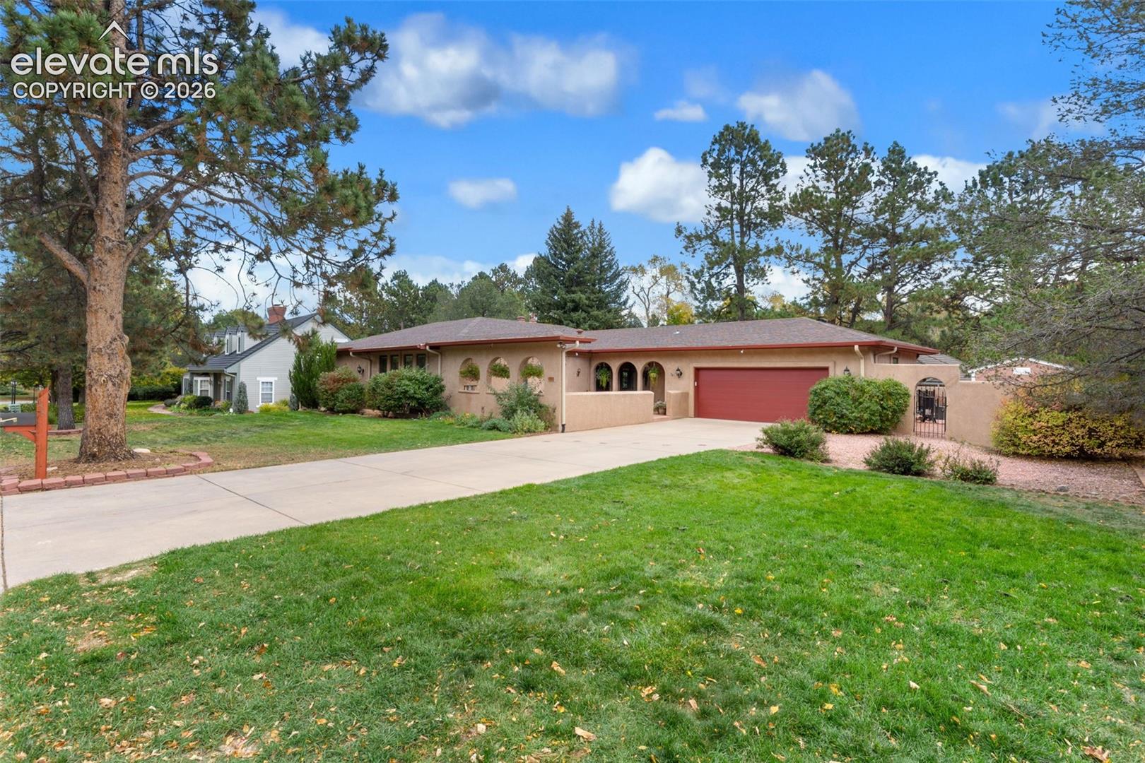 555 N Bear Paw Lane — photo