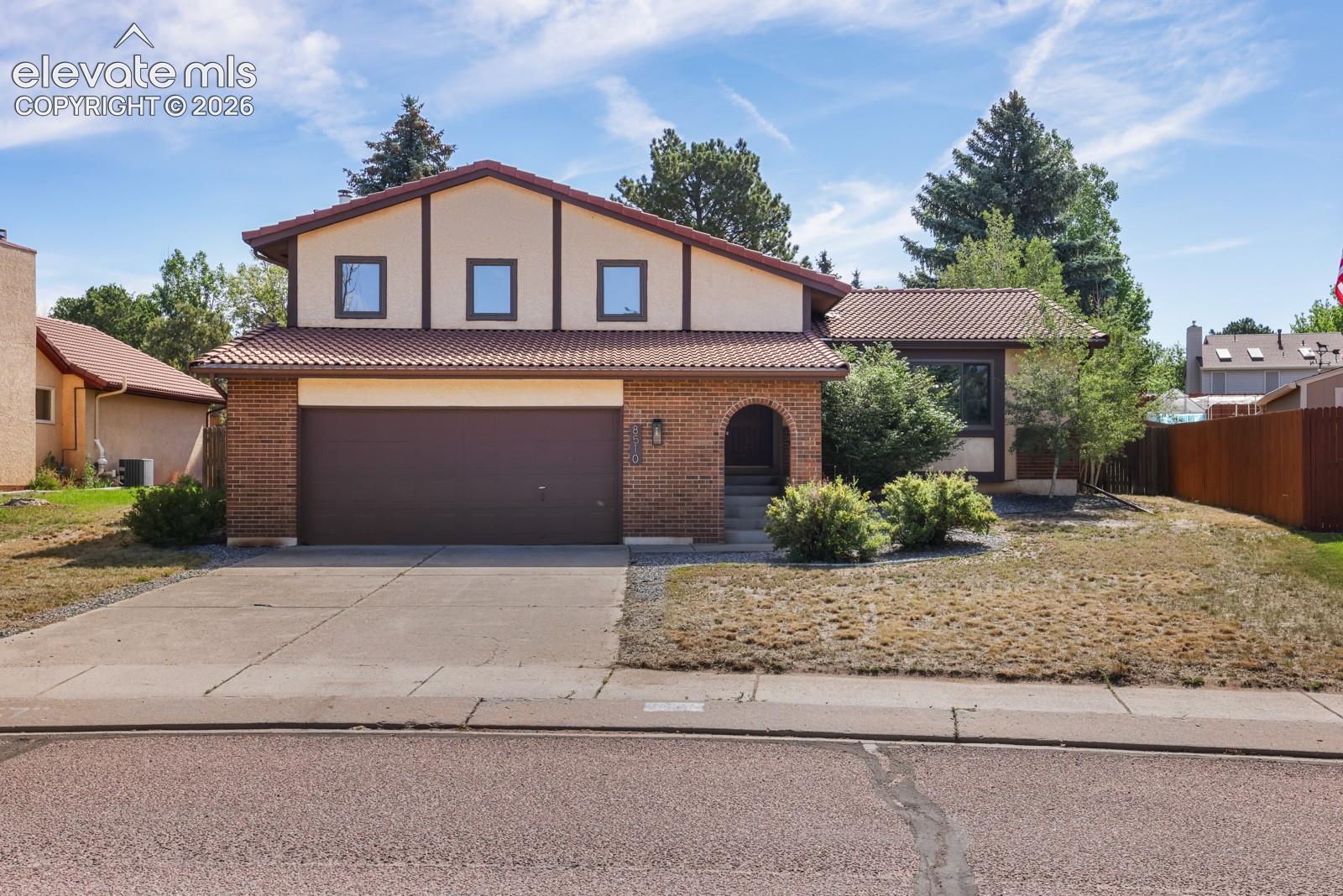 8510 Freemantle Drive — photo