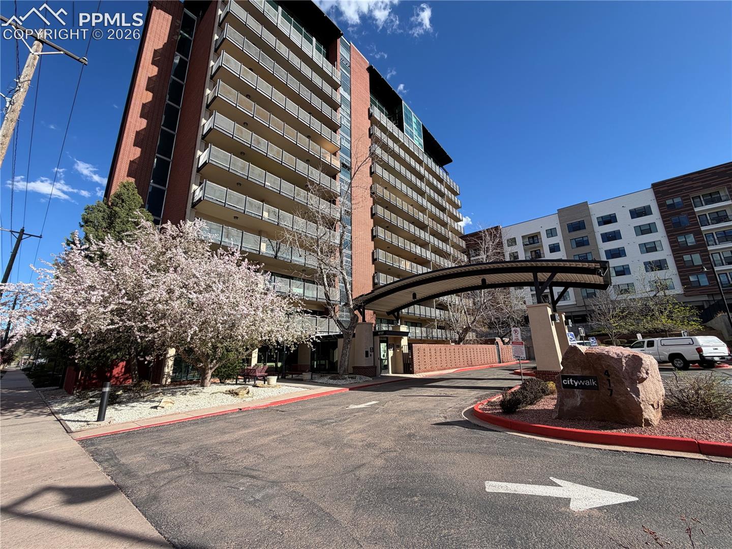 417 E Kiowa Street 206 — photo