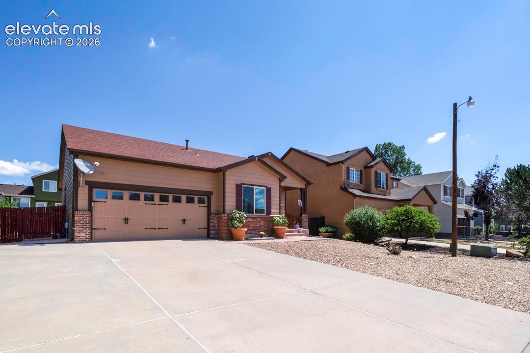 7542 Stephenville Road — photo