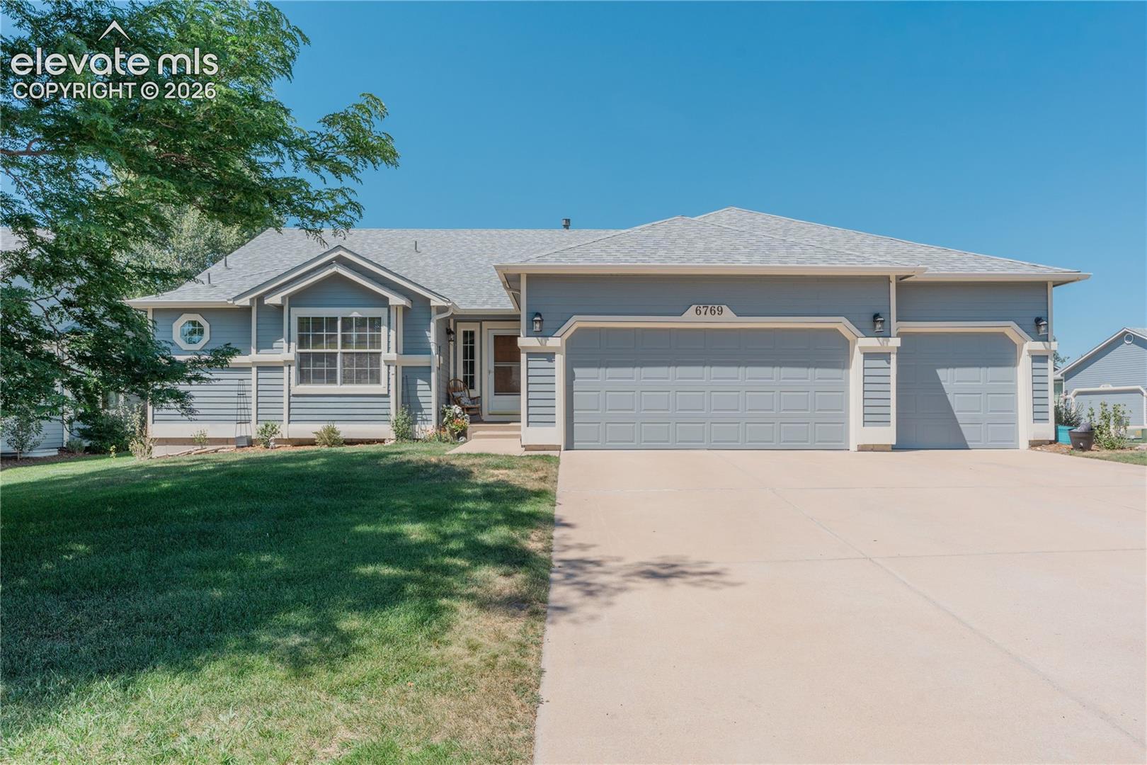 6769 Showhorse Court — photo