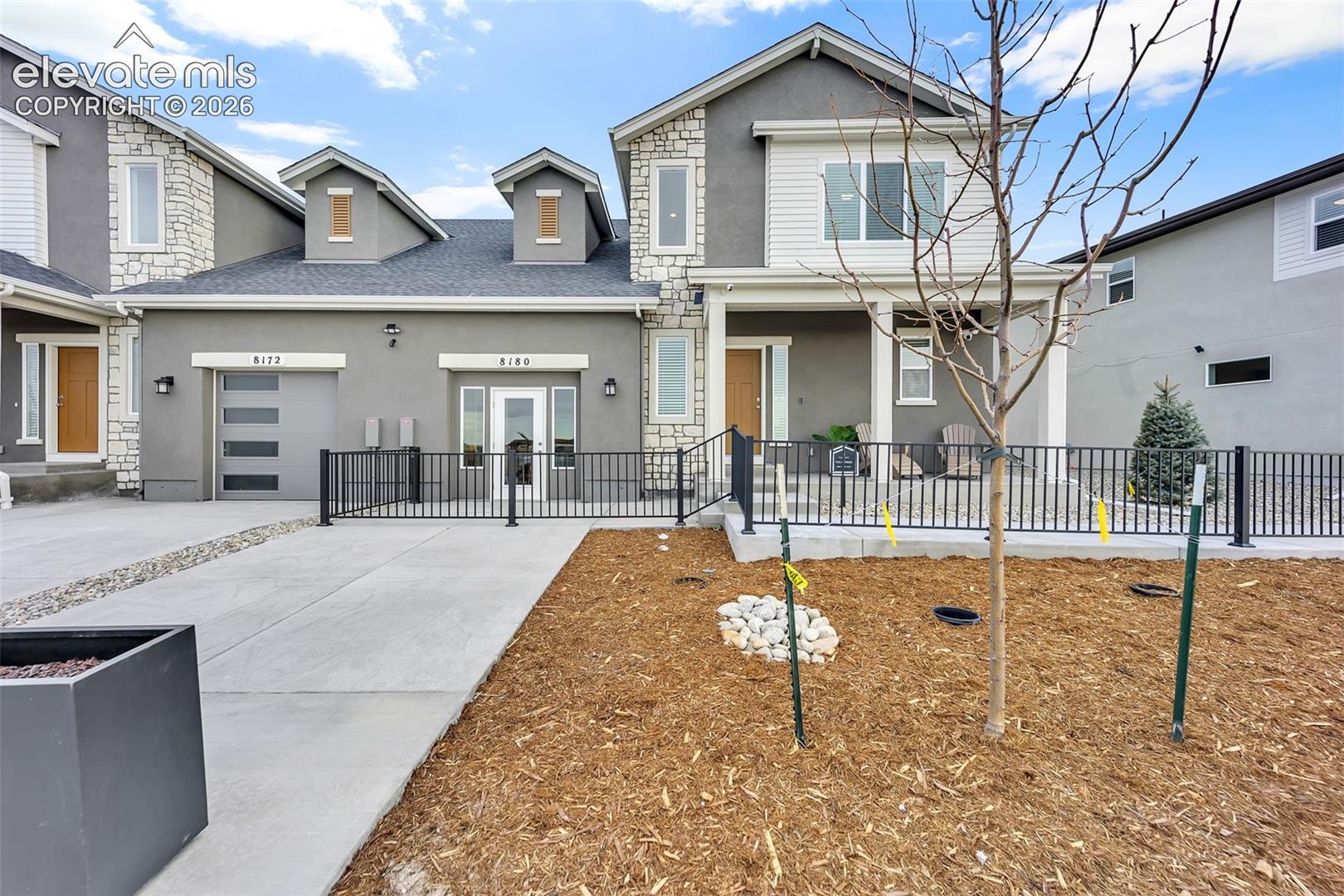 8180 Manor House Way — photo
