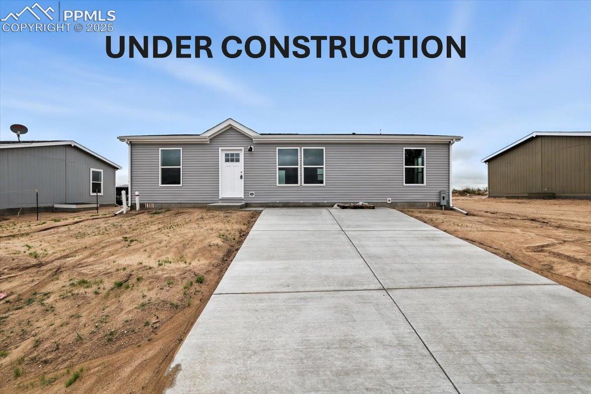 23585 Jayhawk Avenue — photo