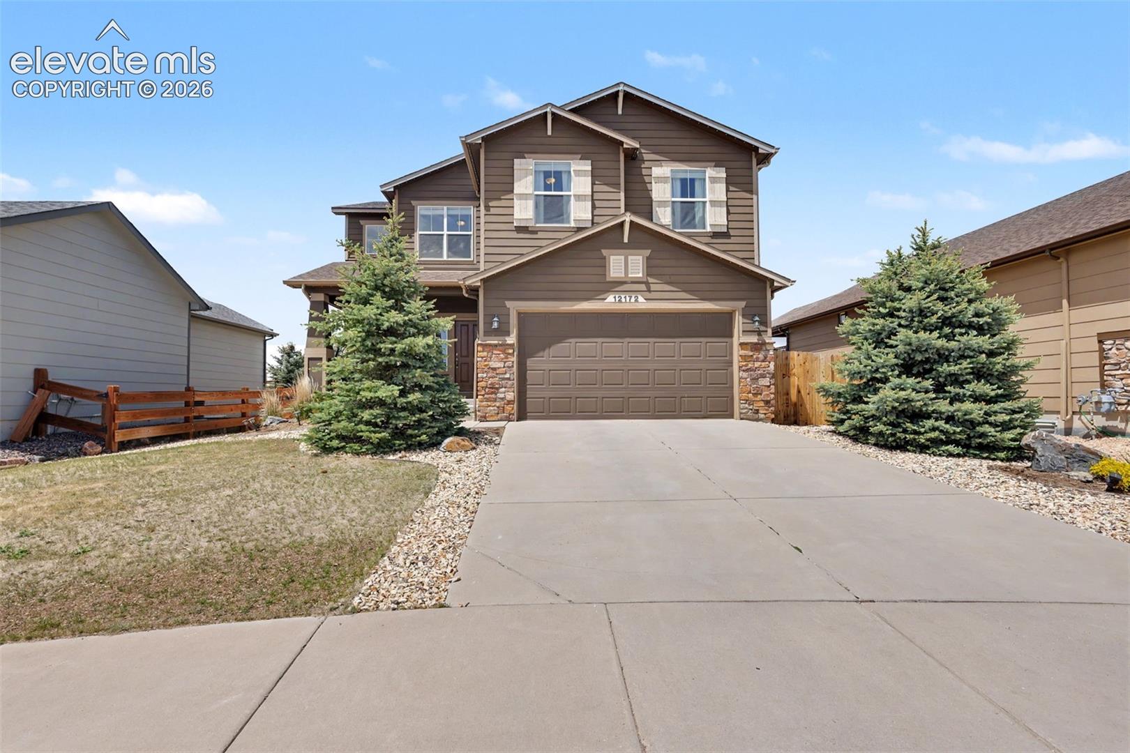 12172 Eagle Crest Court — photo