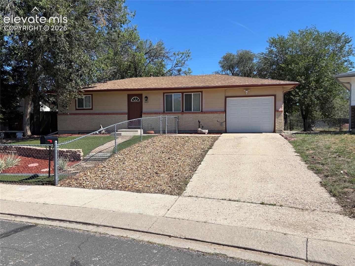 1423 Keith Drive — photo