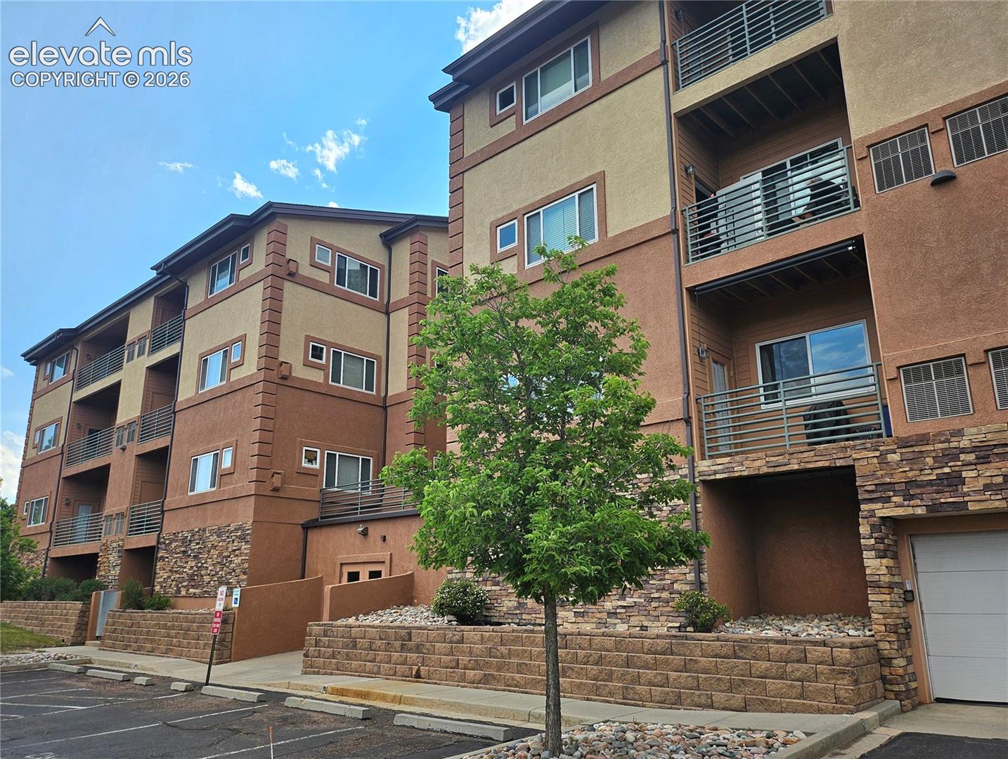 3755 Hartsock Lane 304 — photo