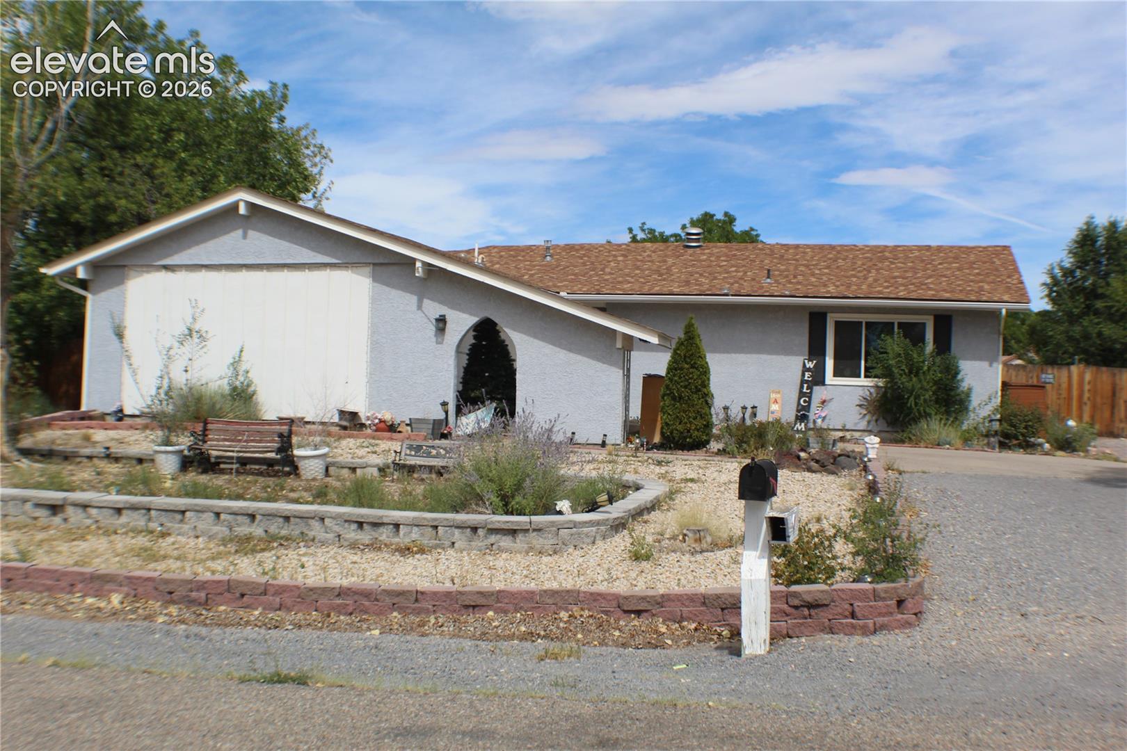 321 W Birdie Drive — photo