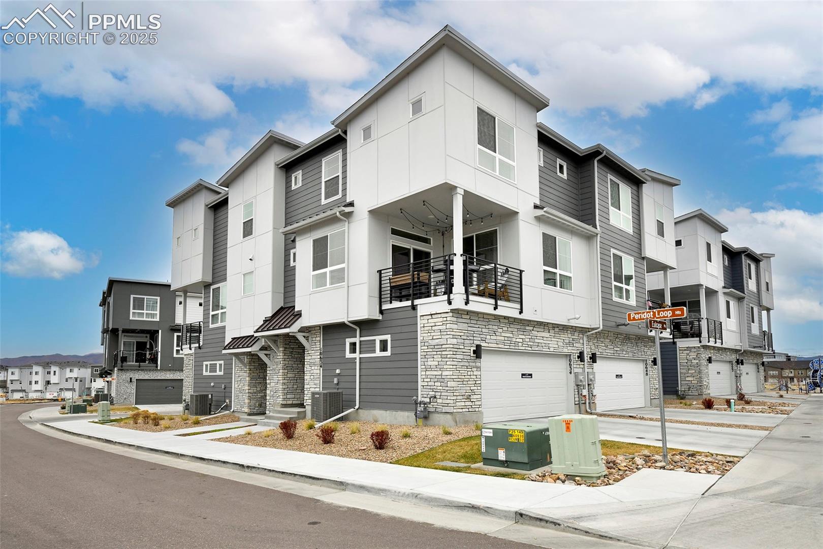 10634 Eulcase Heights — photo