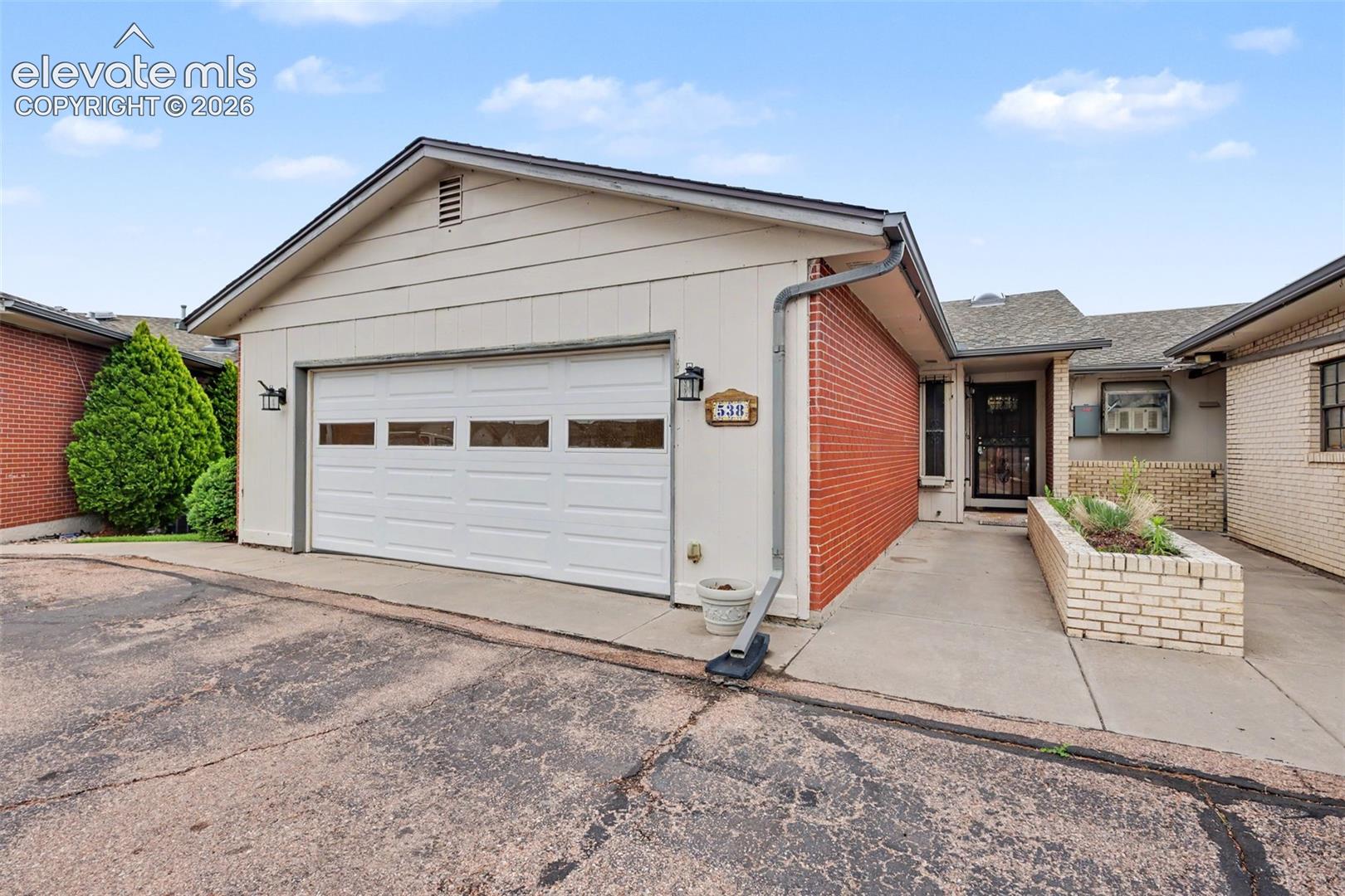 538 Lakewood Circle — photo