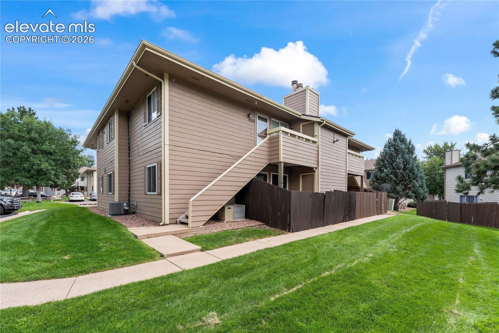 4315 Hawks Lookout Lane — photo