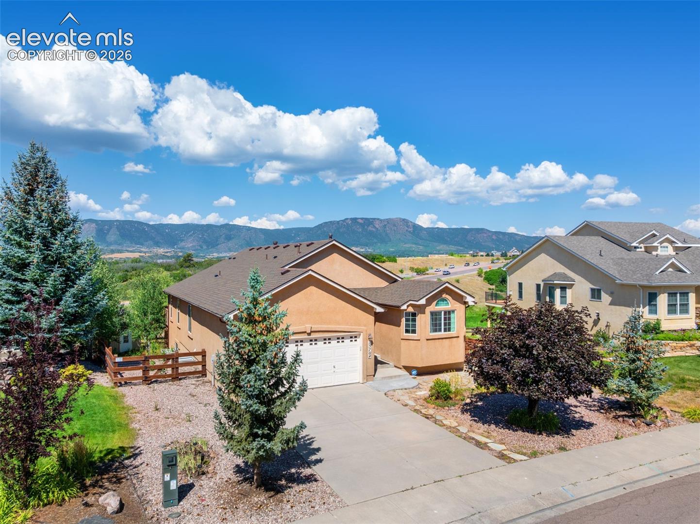 15704 Paiute Circle — photo
