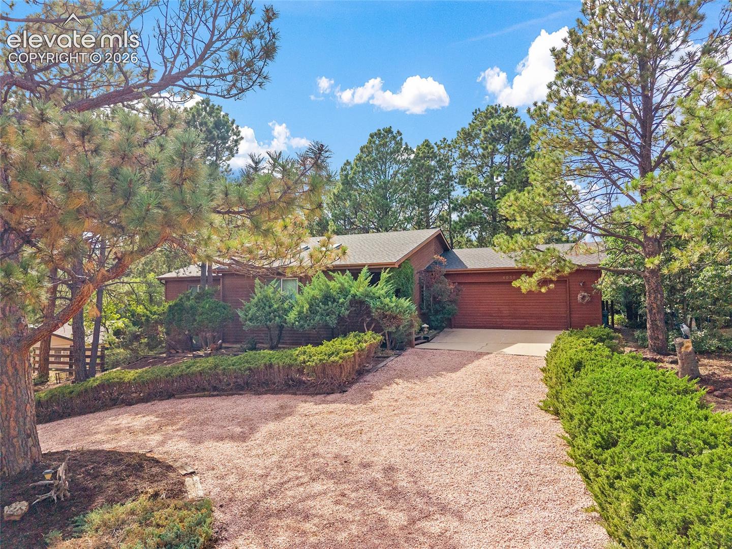 6030 Castlewood Lane — photo