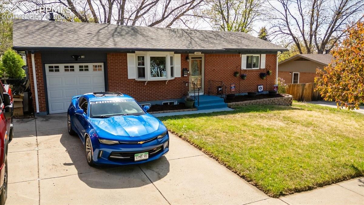 1401 Bates Drive — photo