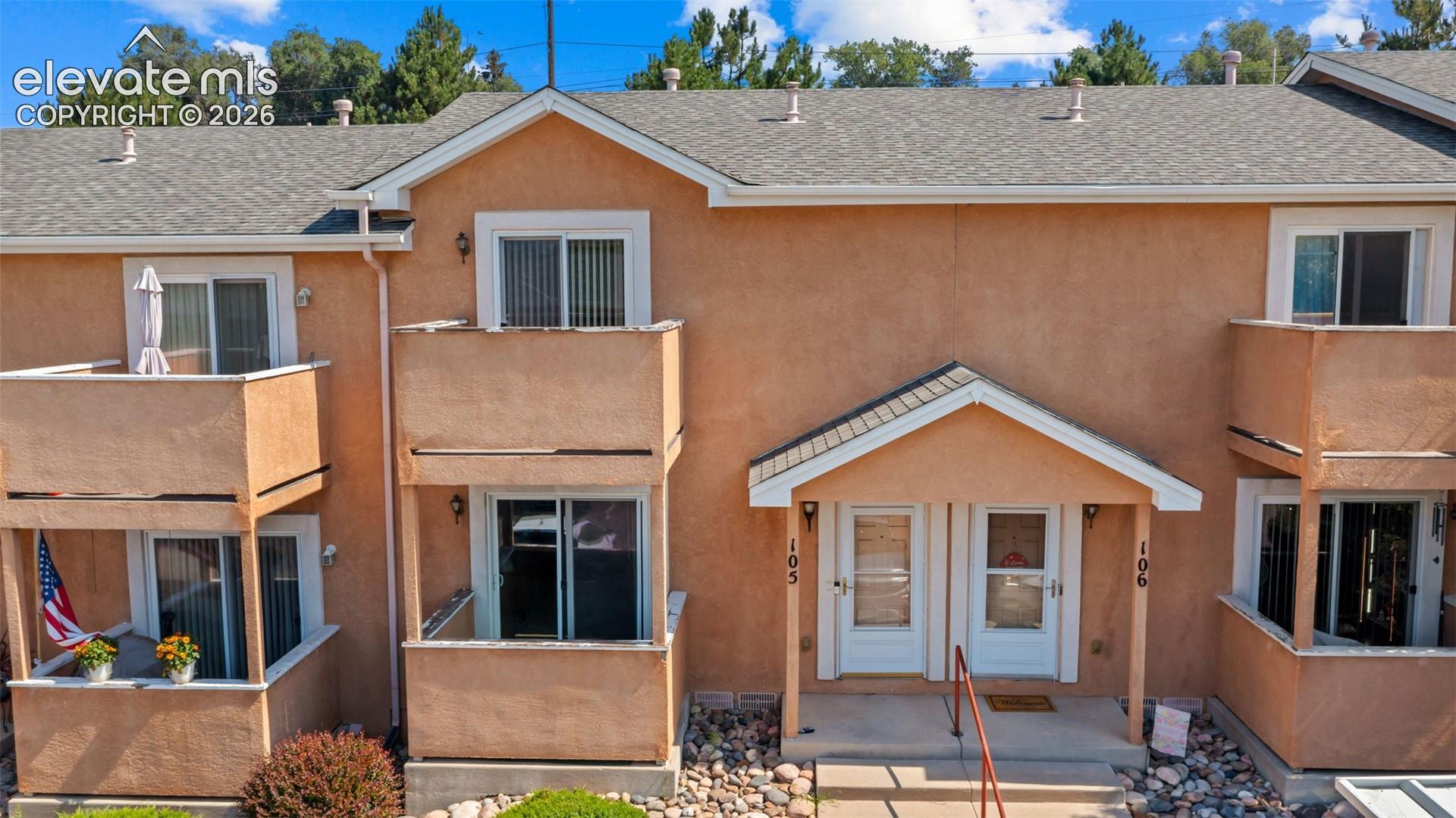 2280 E La Salle Street 105 — photo