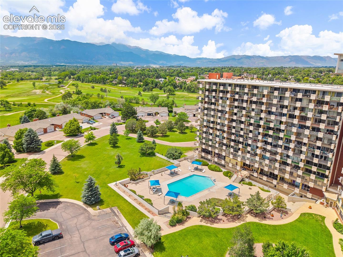 411 Lakewood Circle C1004 — photo