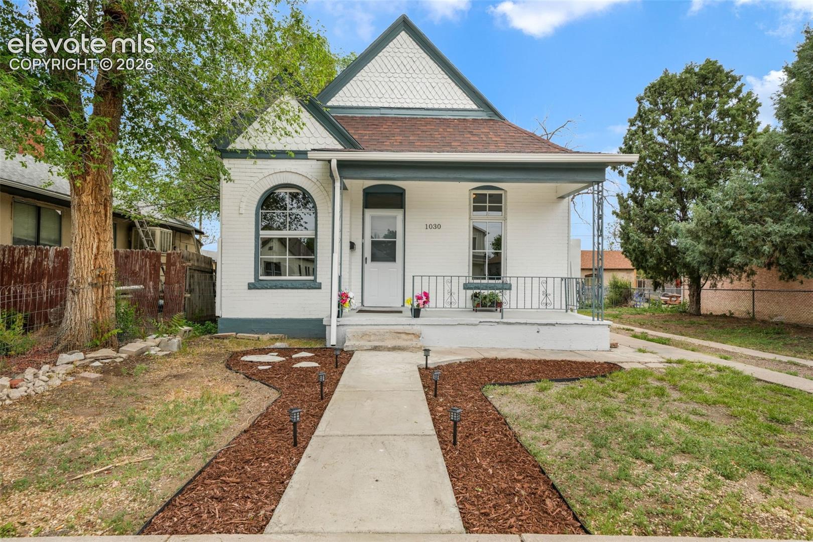 1030 Pine Street — photo