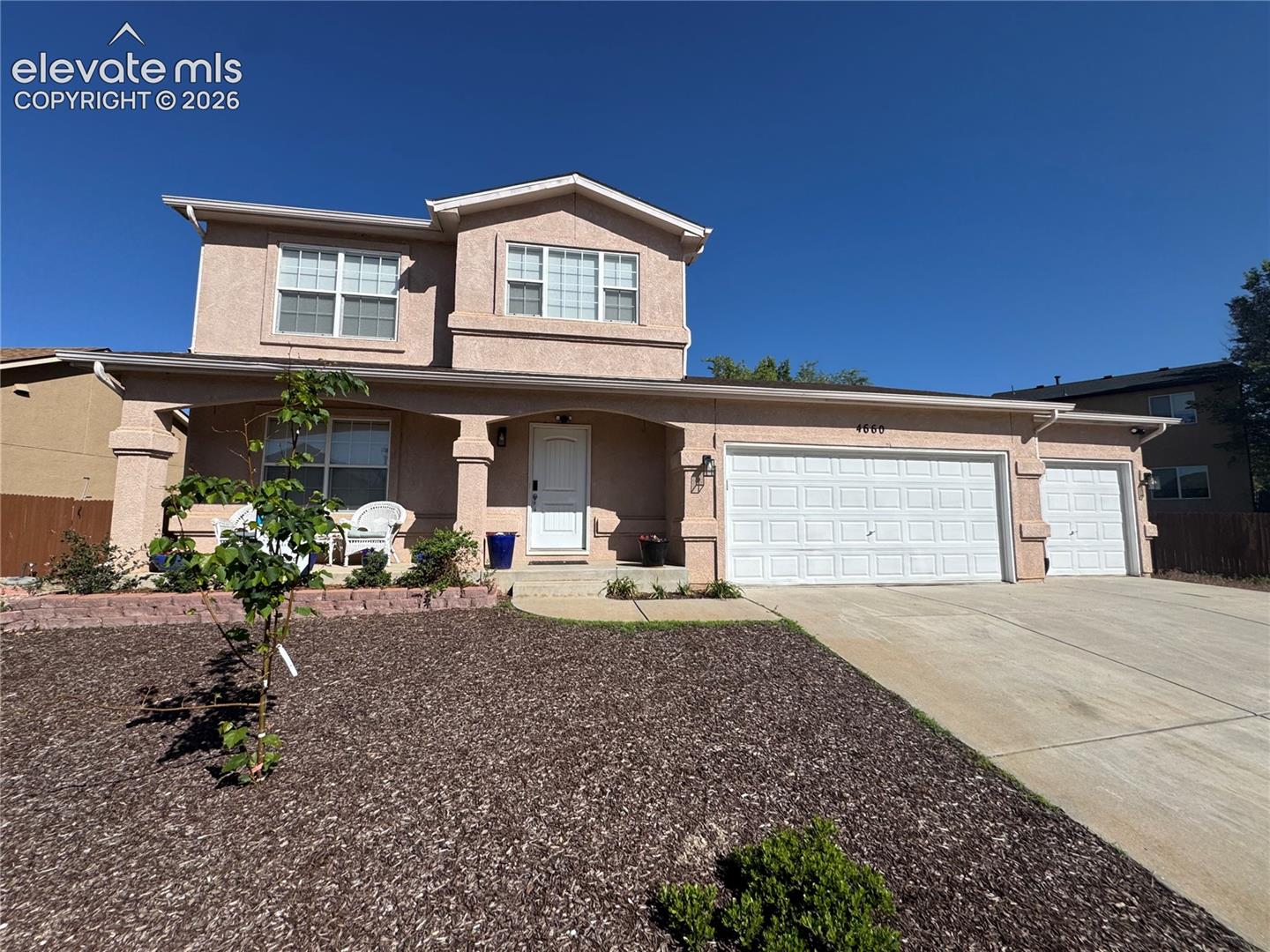 4660 Skylark Road — photo