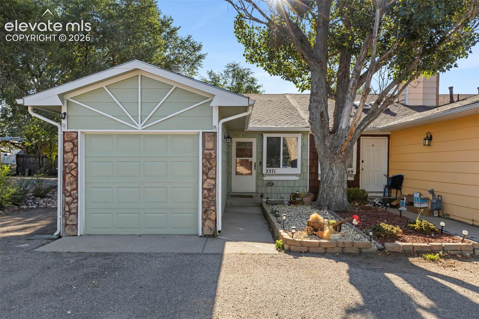 2371 Washo Circle — photo