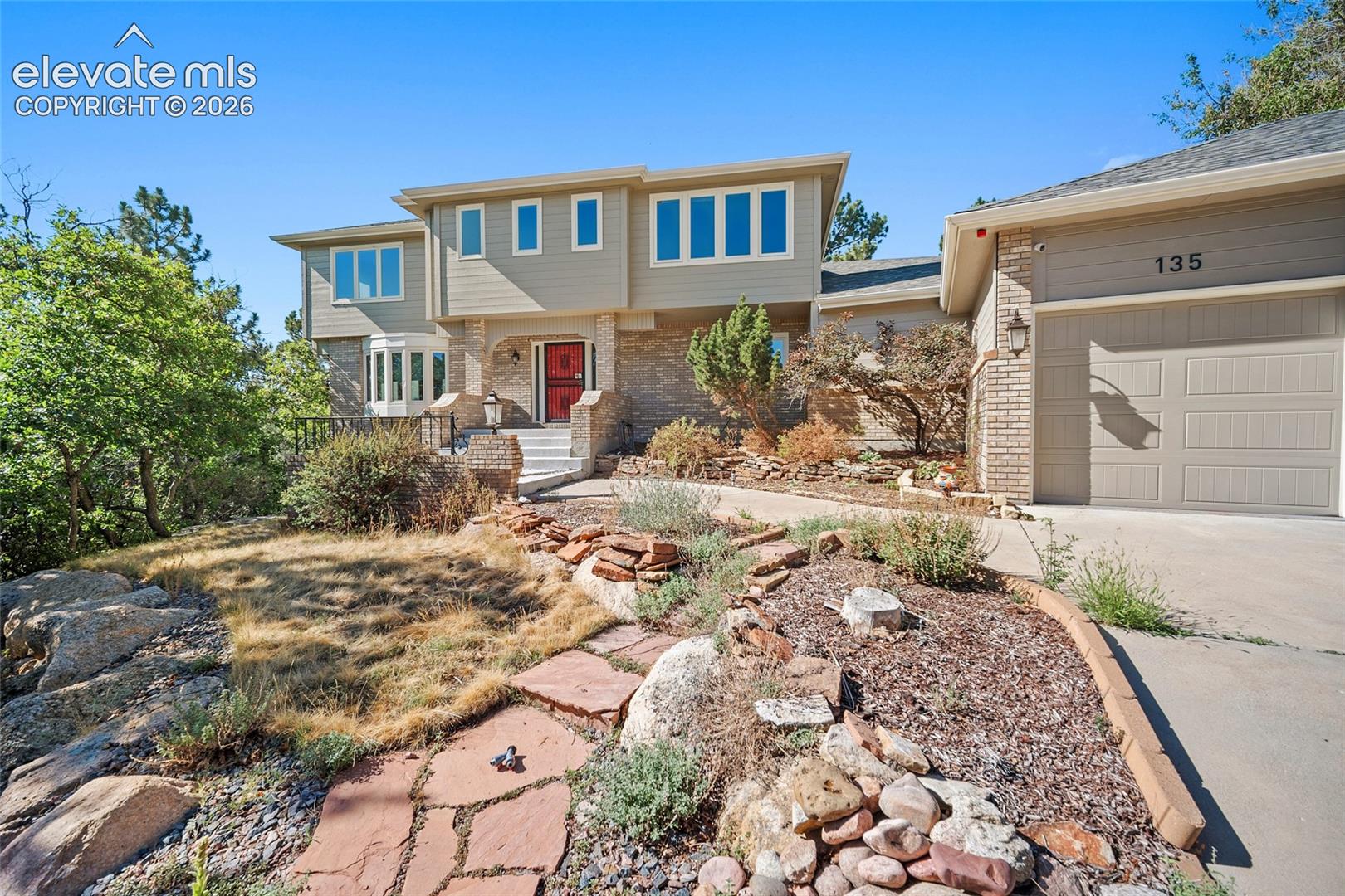 135 Grayson Court — photo