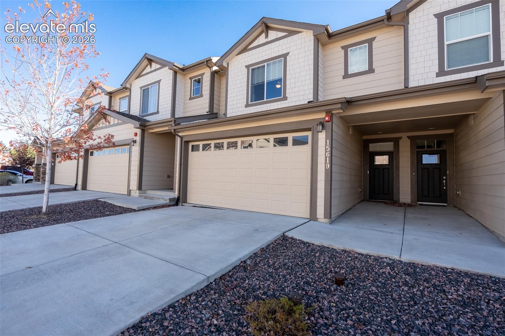 15619 Kitchener Way — photo
