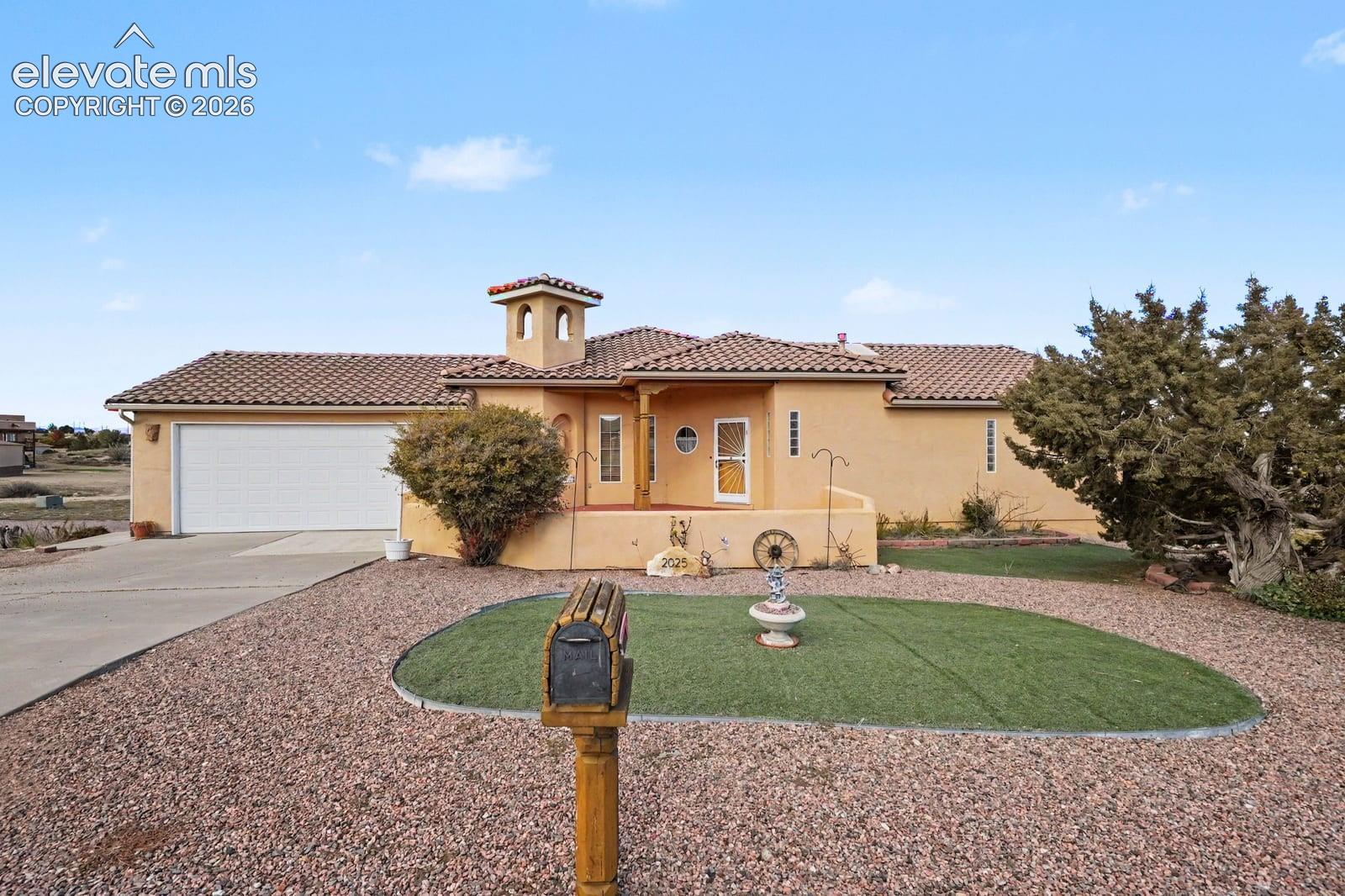 2025 W Keota Drive — photo