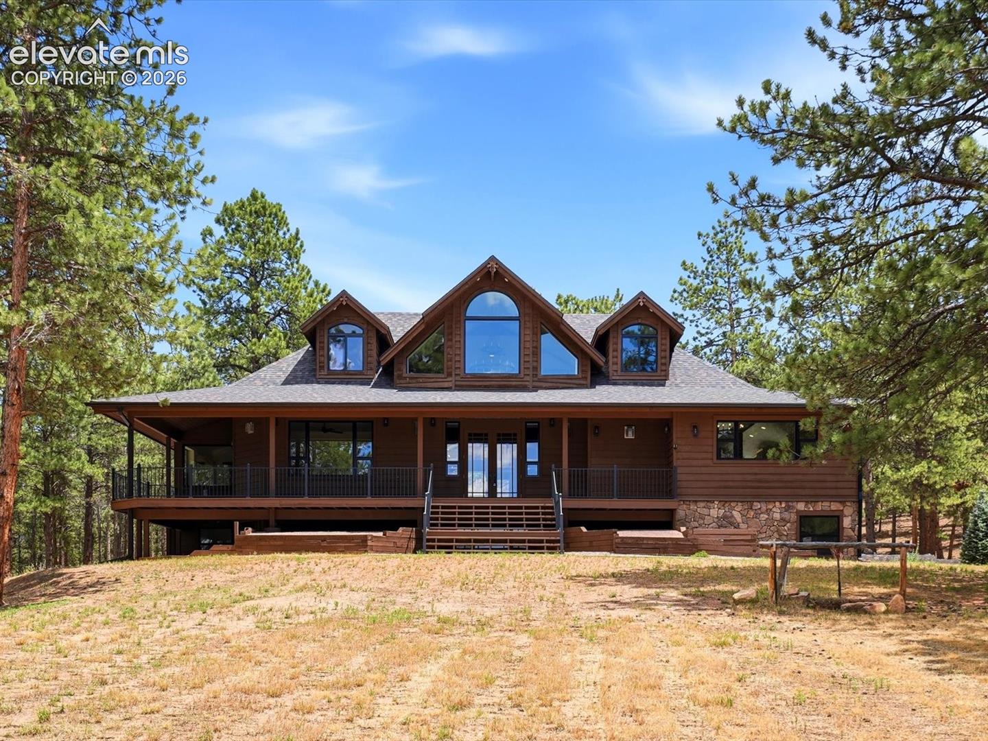 584 Pikes Peak Drive — photo