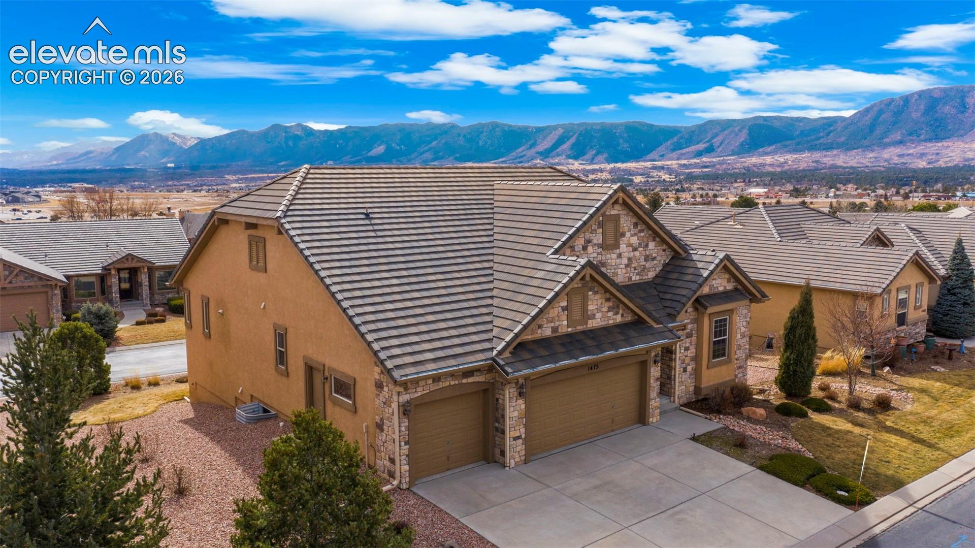 1475 Symphony Heights — photo