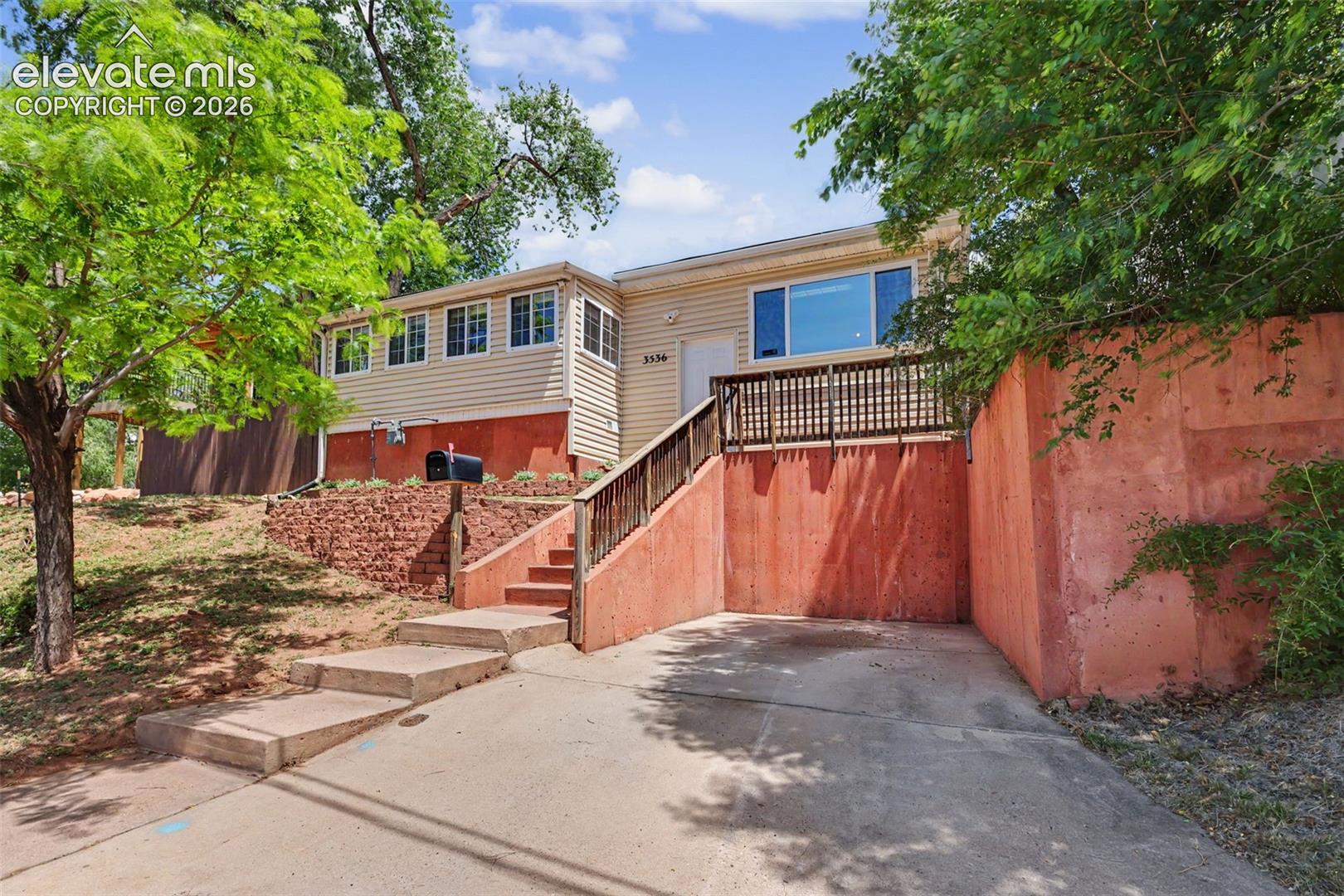 3536 W Pikes Peak Avenue — photo