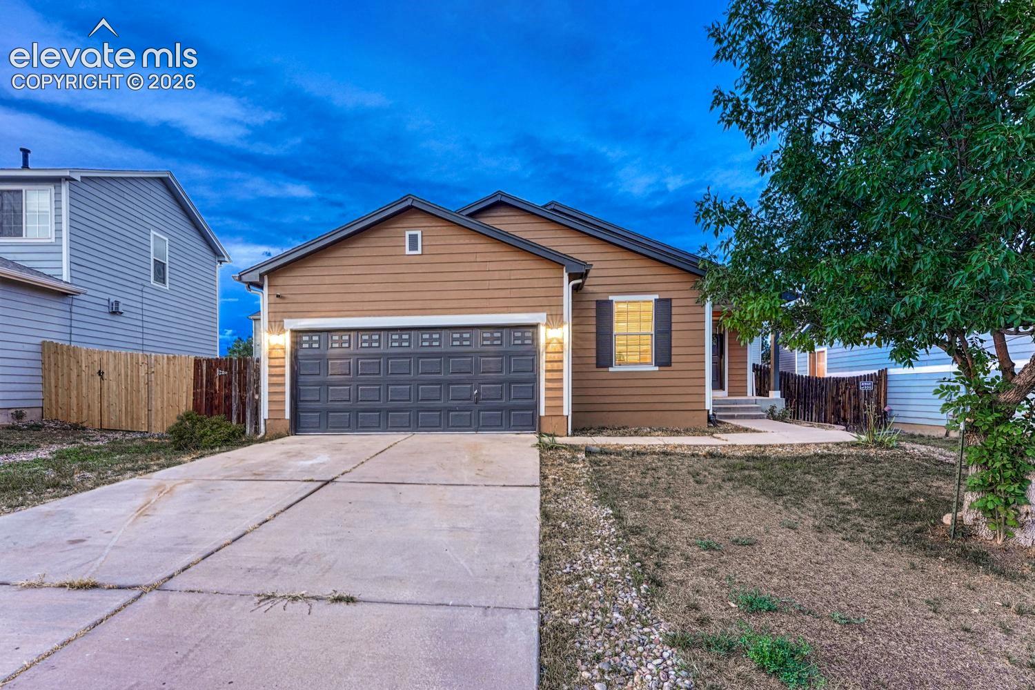 1120 Lords Hill Drive — photo