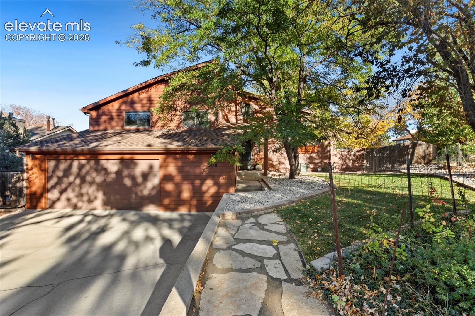 508 Crystal Hills Boulevard — photo