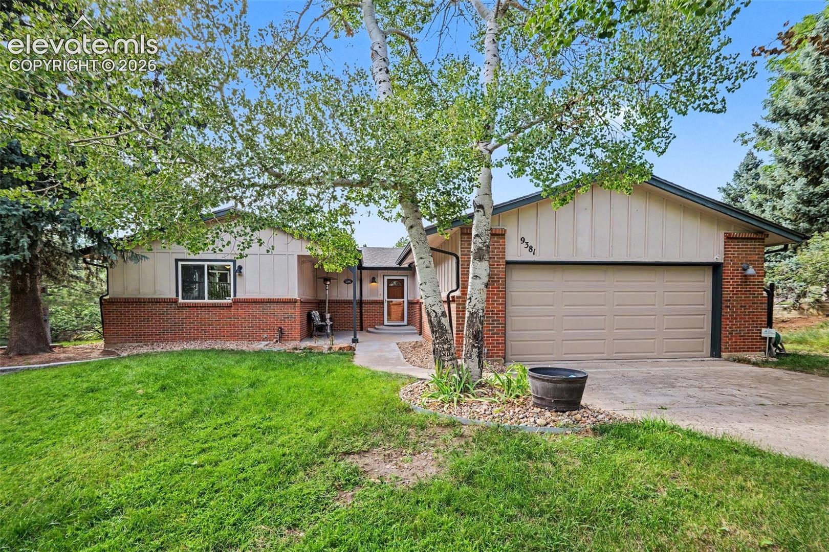 9381 McShane Court — photo