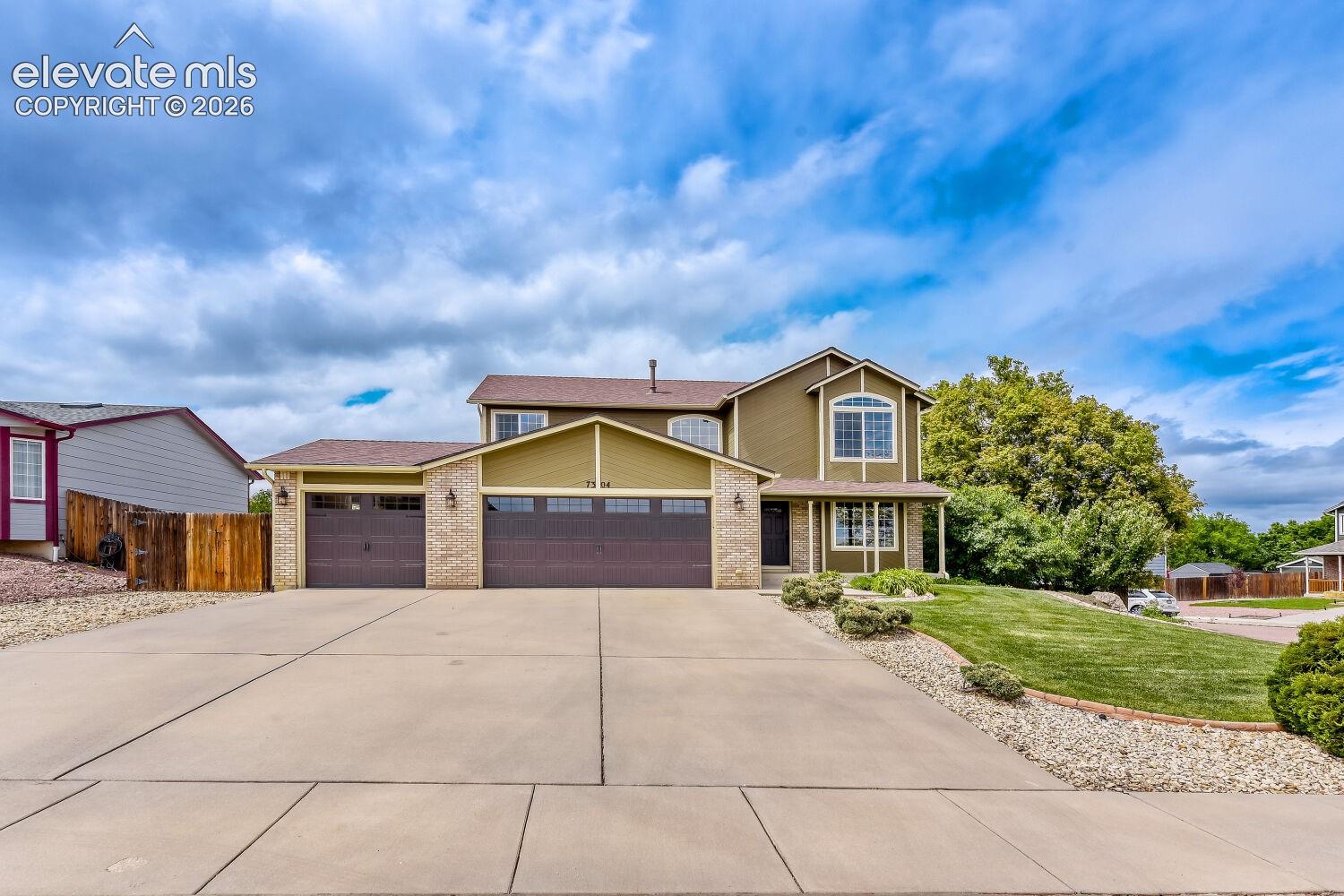 7304 Candelabra Drive — photo