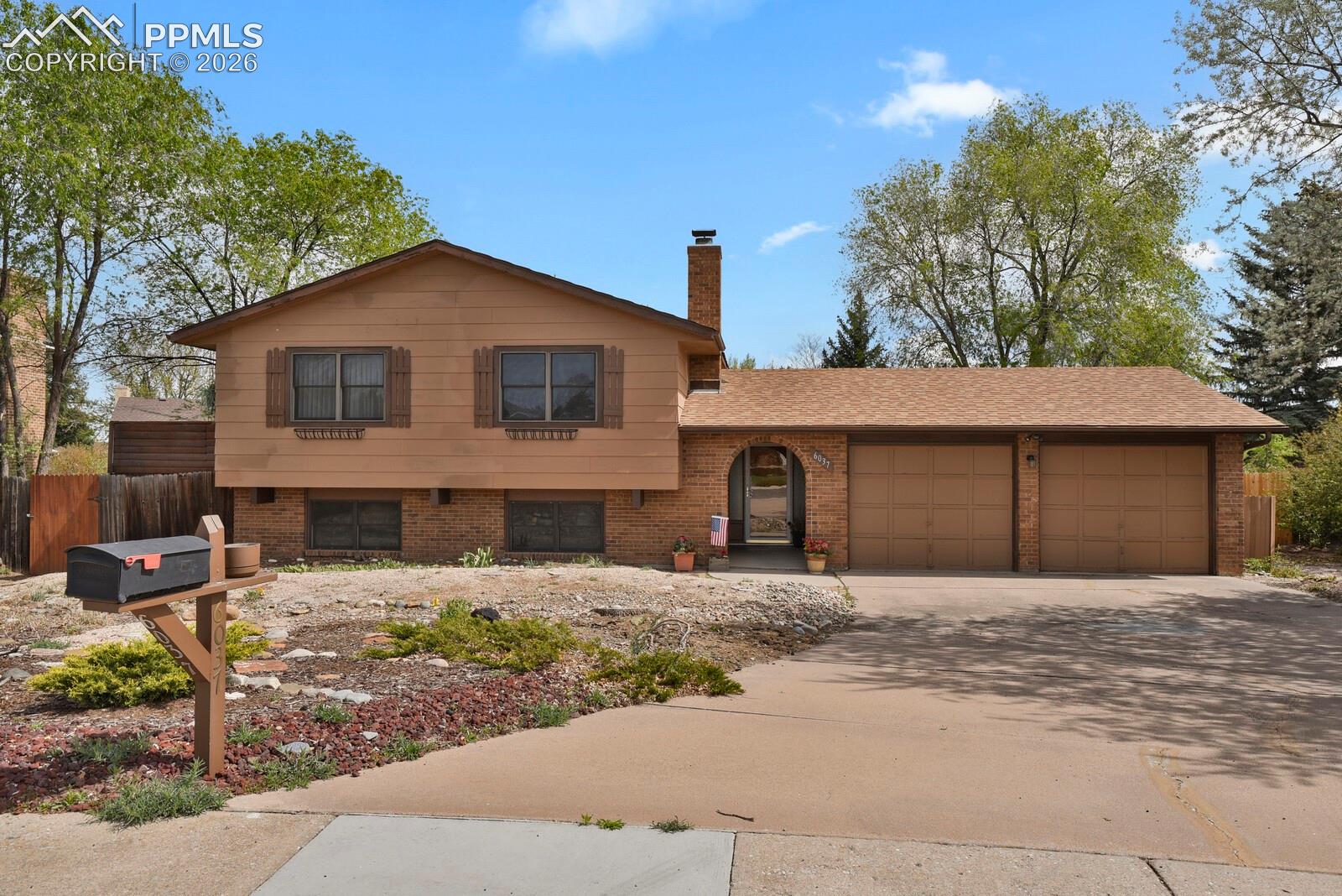 6037 Copper Mountain Drive — photo