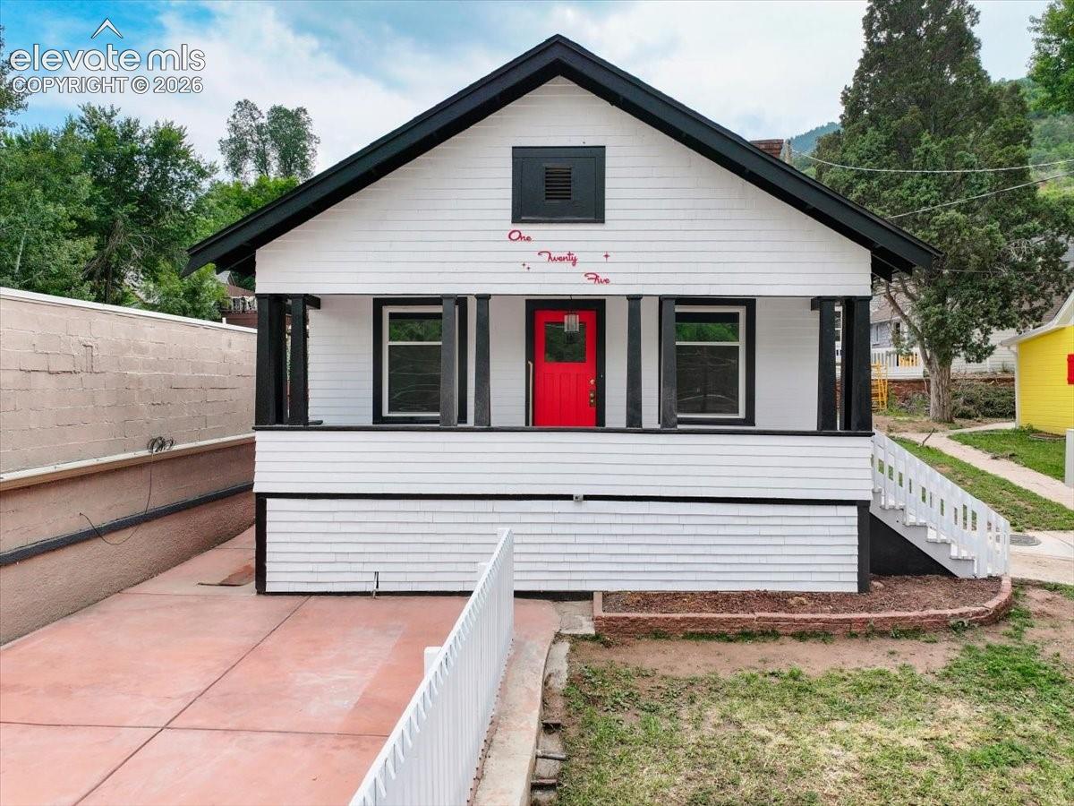 125 Ruxton Avenue — photo