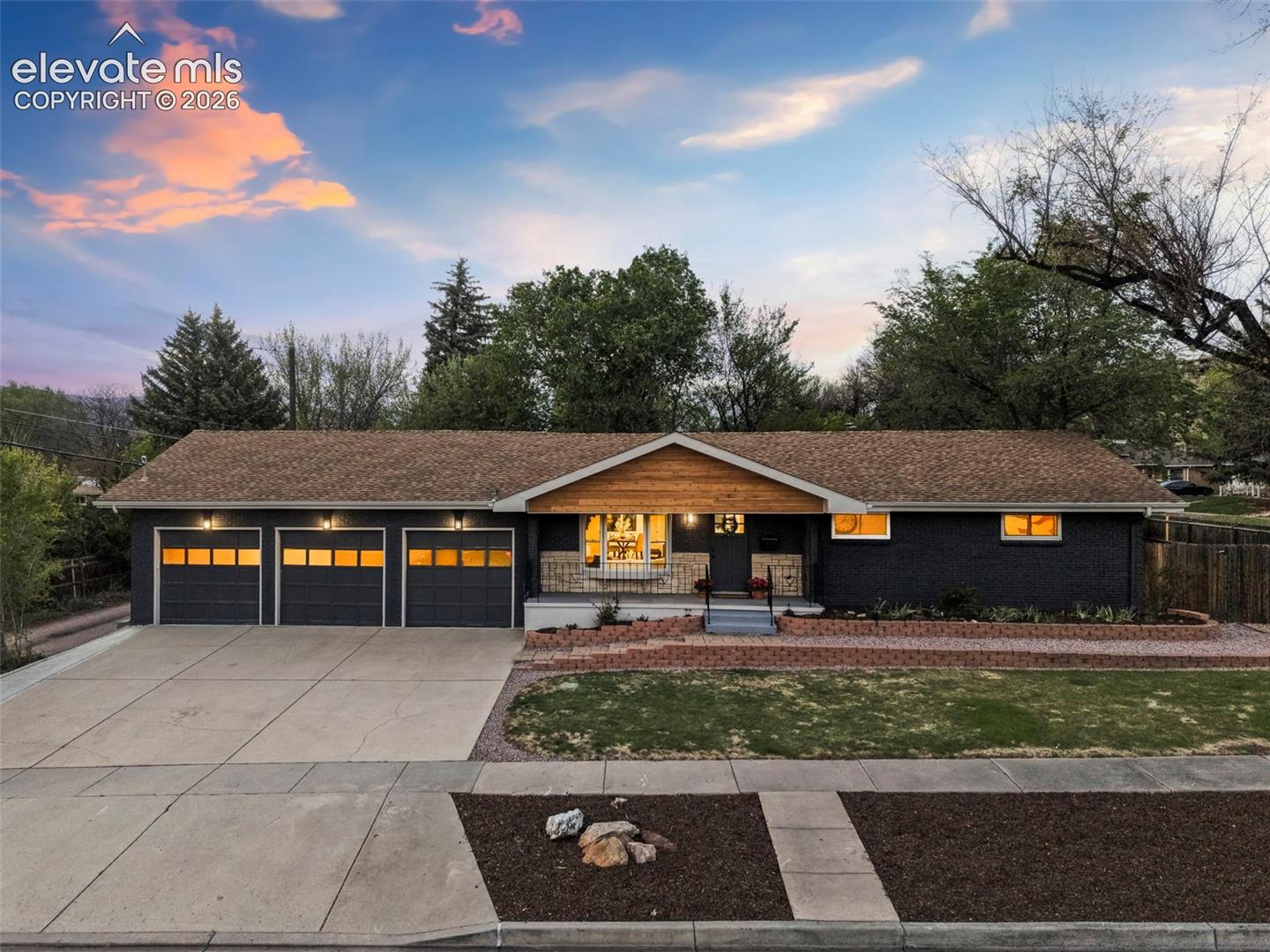 3106 W Fontanero Street — photo