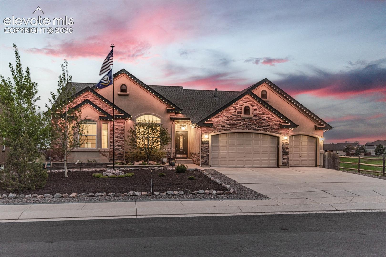 10862 Torreys Peak Way — photo