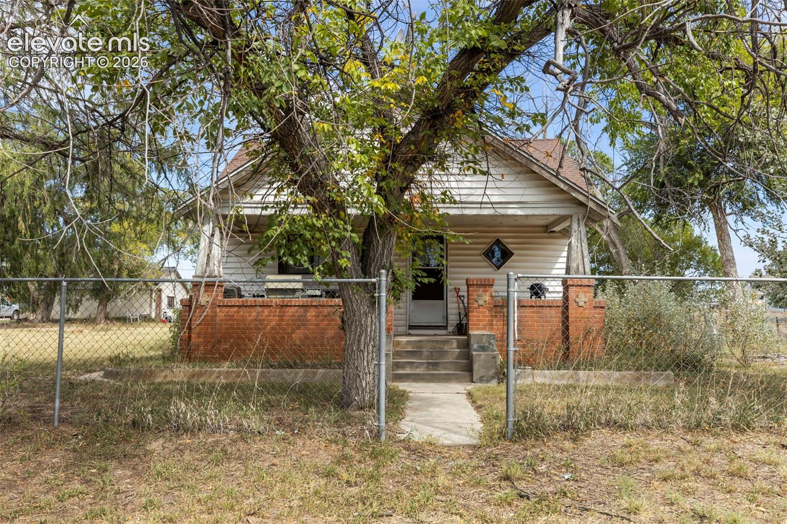 18430 Main Street — photo