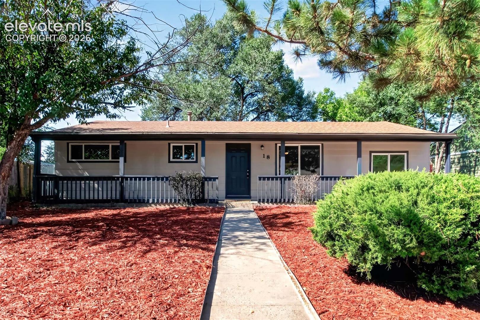 18 Hayes Drive — photo