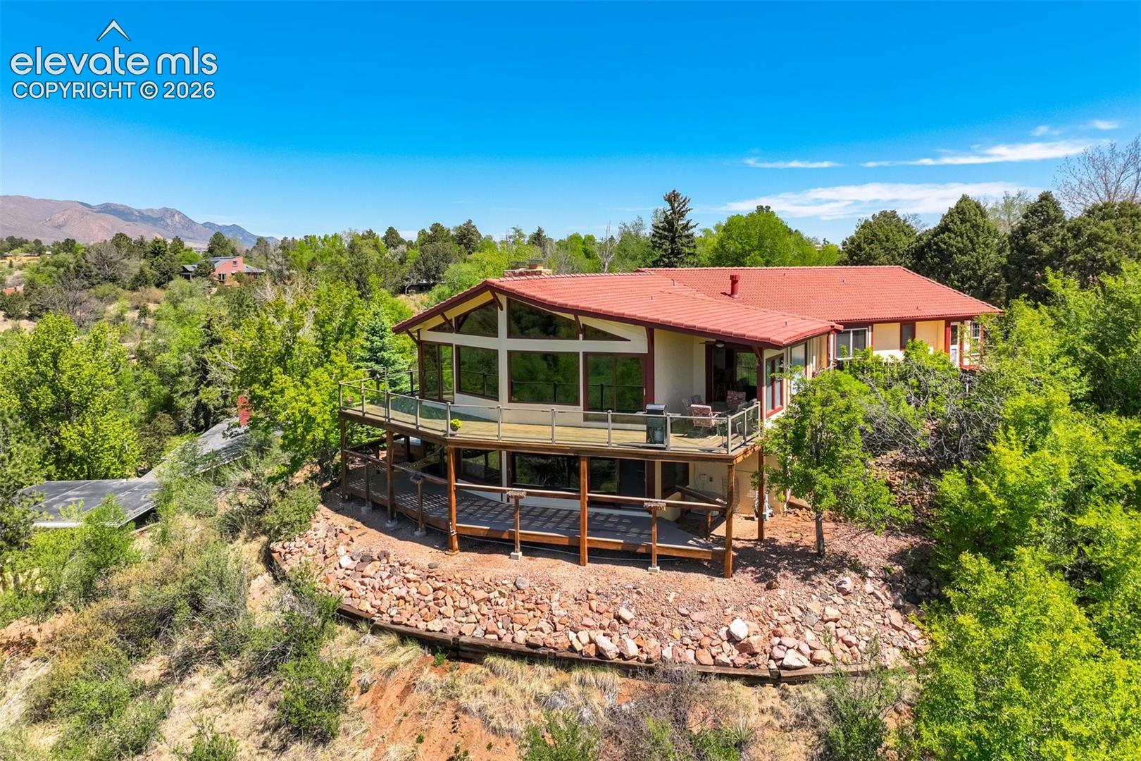 1224 W High Point Lane — photo