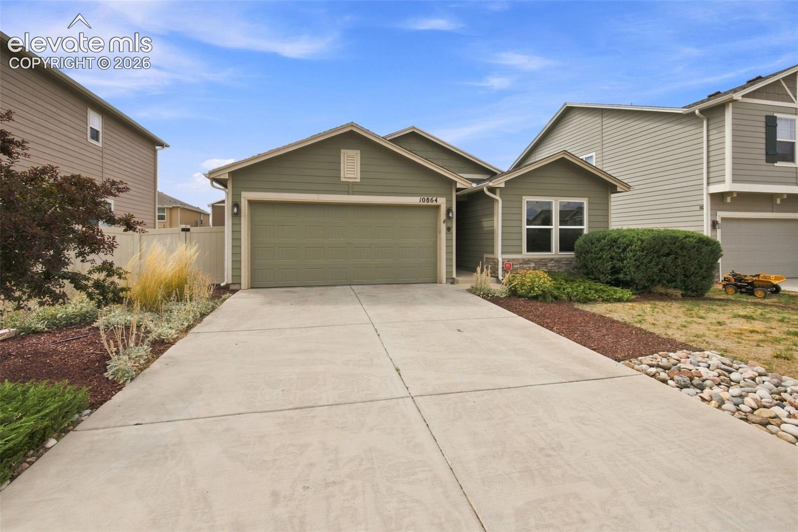 10864 Traders Parkway — photo