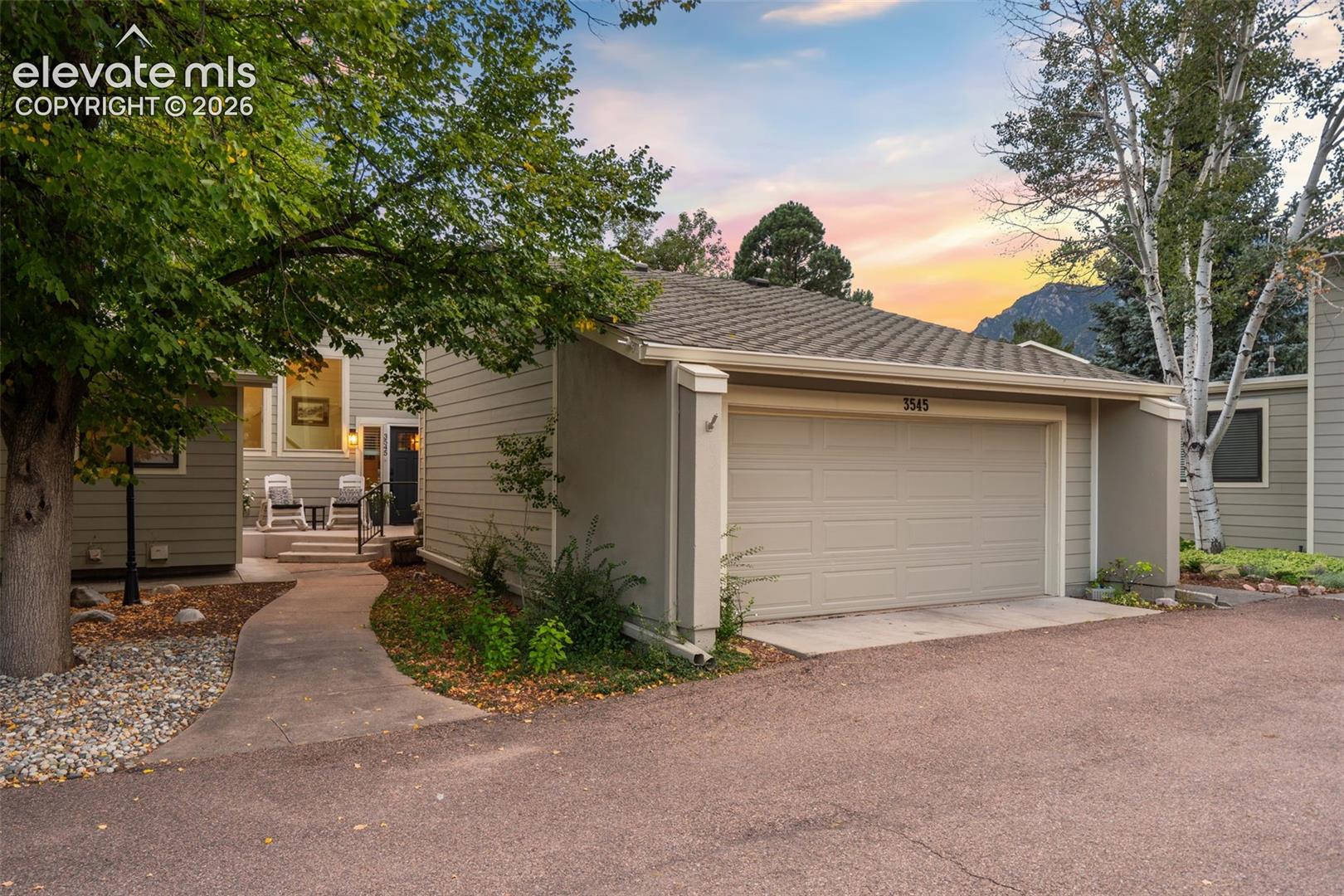 3545 Clubheights Drive — photo