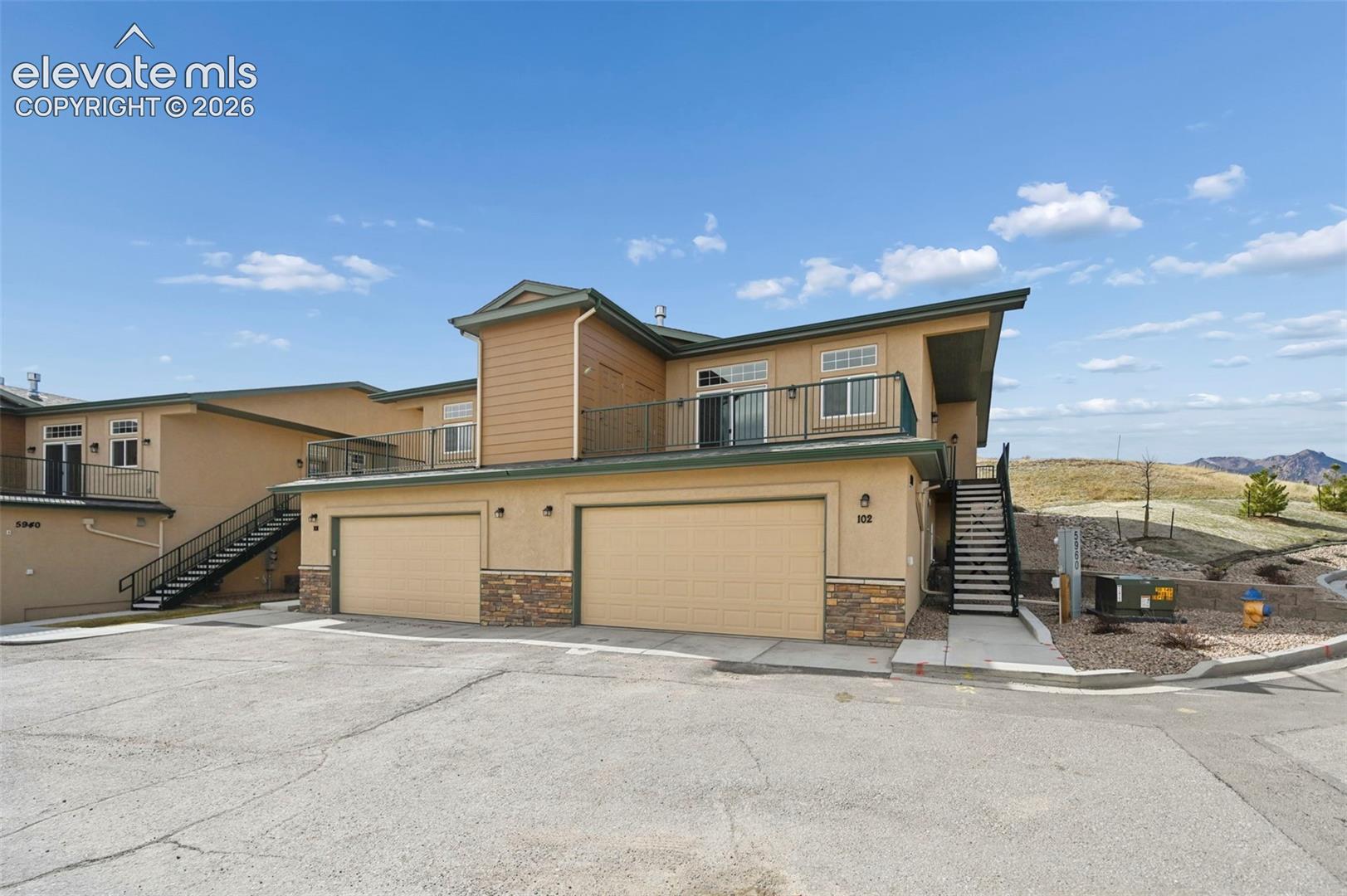 5930 Eagle Glen View 102 — photo