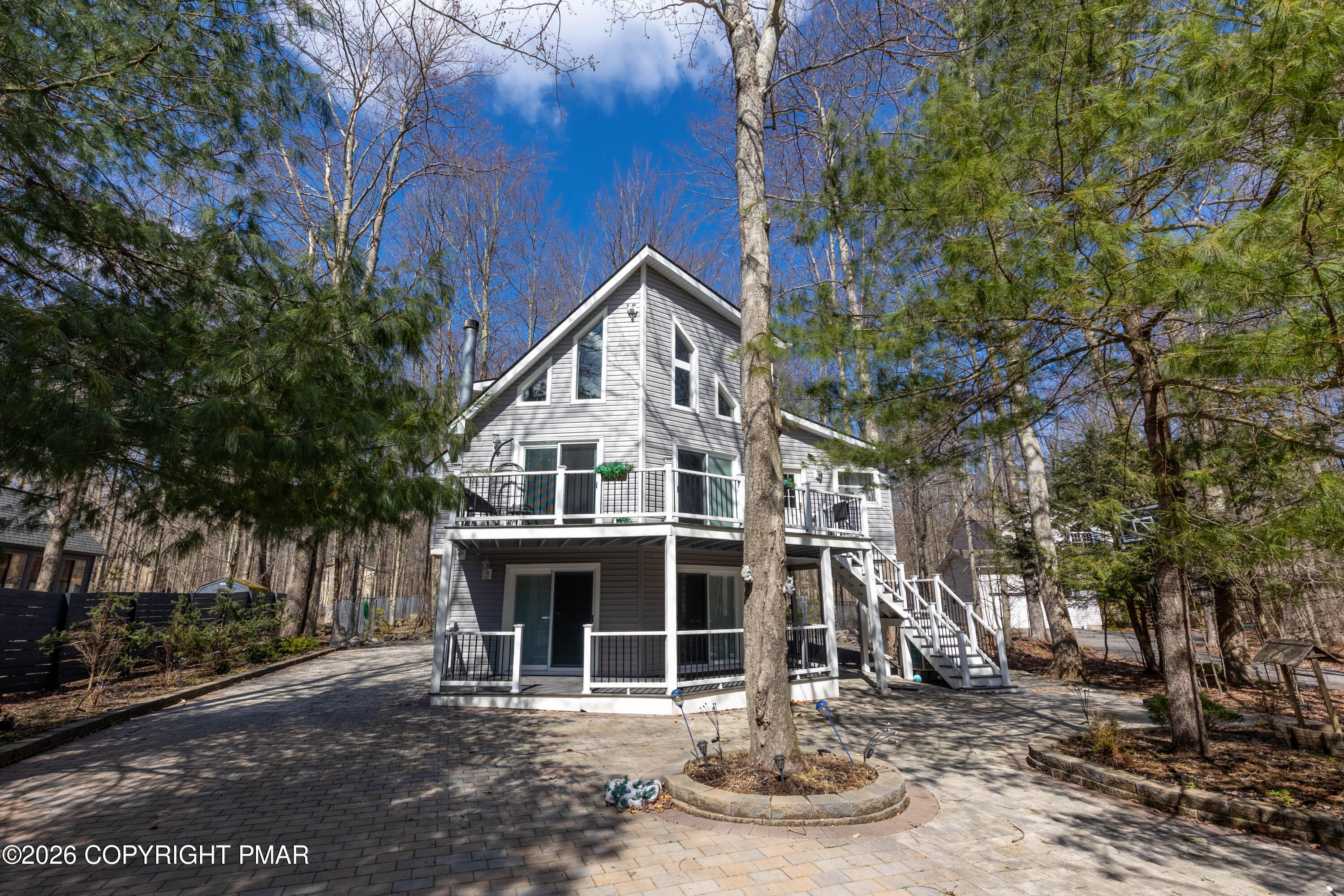 419 Quaker Court — photo